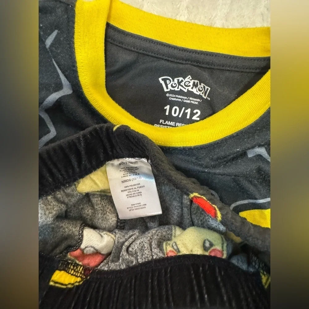 Pokémon Pikachu Long Sleeve Pajama Set- 10 / 12